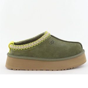 Ugg Tazz platform slippers in Burnt Olive green